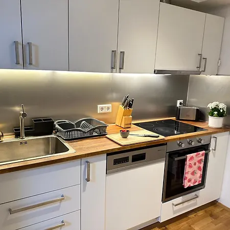 The Peaceful Garden Family With Free Parking