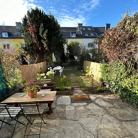 The Peaceful Garden Family With Free Parking Vakantiehuis *