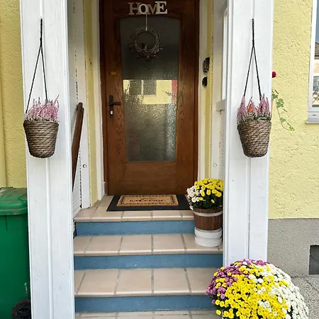 The Peaceful Garden Family With Free Parking Vakantiehuis *