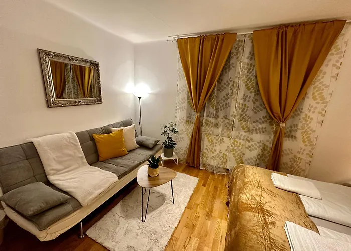 The Peaceful Garden Family With Free Parking * سالزبورغ
