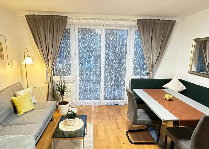 The Peaceful Garden Family With Free Parking * Solnohrad