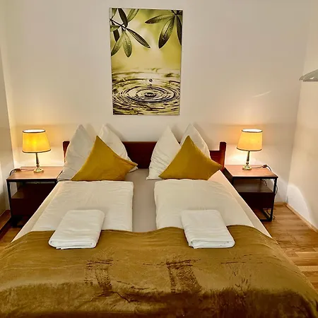 Vakantiehuis The Peaceful Garden Family With Free Parking *