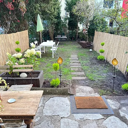 The Peaceful Garden Family With Free Parking