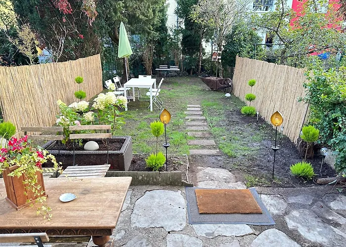 The Peaceful Garden Family With Free Parking